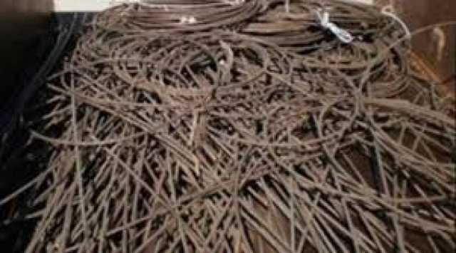 Είχε στην αποθήκη του 430 κιλά κλεμμένα καλώδια της ΔΕΗ