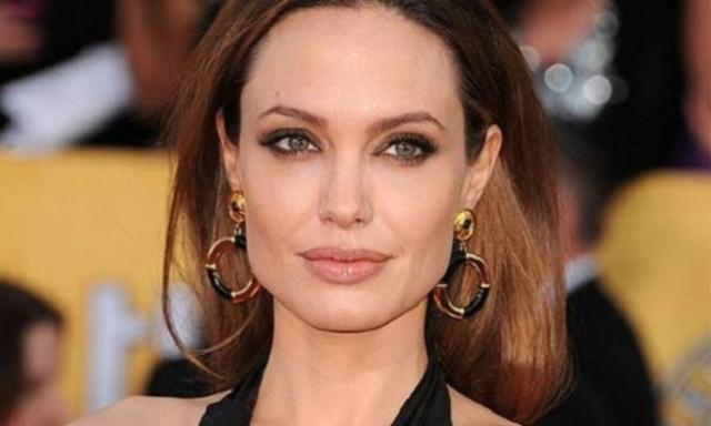 Απέκτησε τα χείλη της Αντζελίνα Τζολί με μία μόνο κίνηση!