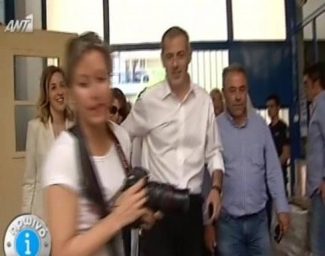 Δημοτικές Εκλογές 2014-Μώραλης: Καινούργια μέρα σήμερα για τον Πειραιά (vid)