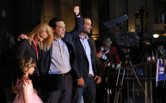 Τo tweet της Μελέτη για το κοριτσάκι που κρατούσε η Ρένα Δούρου