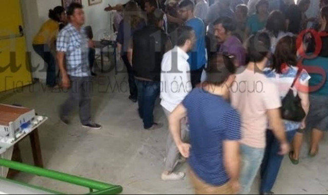 Εκλογές 2014-Πάτρα: Άγρια επεισόδια μπροστά από τις κάλπες – Ήρθαν στα χέρια