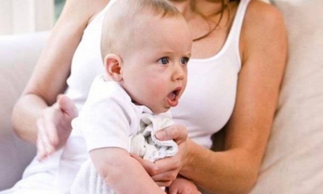 Ποιες είναι οι καλύτερες στάσεις για να ρευτεί το μωρό;