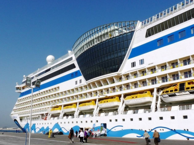 Συναγερμός σε κρουαζιερόπλοιο λόγω έκτακτης ανάγκης