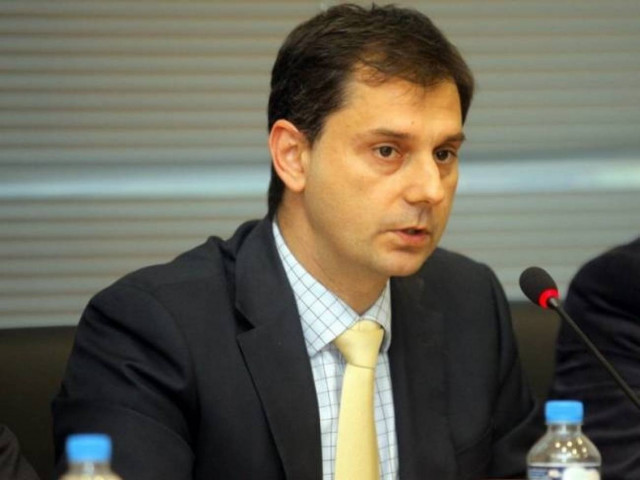 Θεοχάρης: Δείτε το μισθό του ανθρώπου που τα «αρπάζει» από τους Έλληνες (pic)