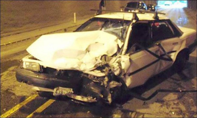 Κράταγε την αναπνοή του και προκάλεσε... καραμπόλα! (pics+ video)