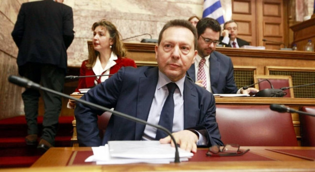 Στουρνάρας: Υπέρ της αμοιβής βάσει απόδοσης στο Δημόσιο