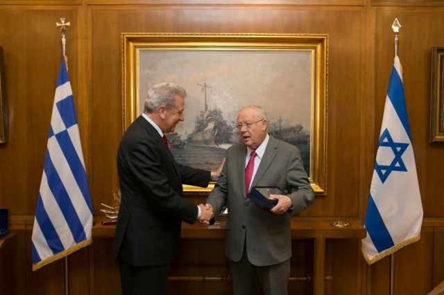 Συνάντηση Αβραμόπουλου με τον Πρέσβη του Ισραήλ