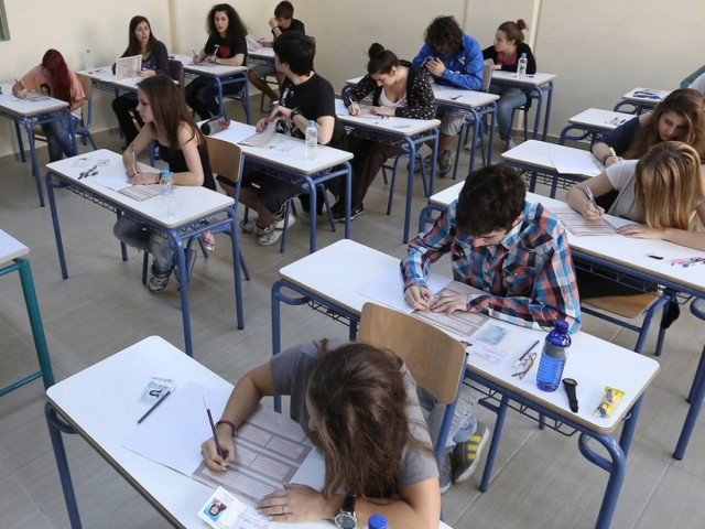 Πανελλαδικές εξετάσεις 2014: Πρεμιέρα στην Α΄ Λυκείου για το σύστημα της Τράπεζας Θεμάτων