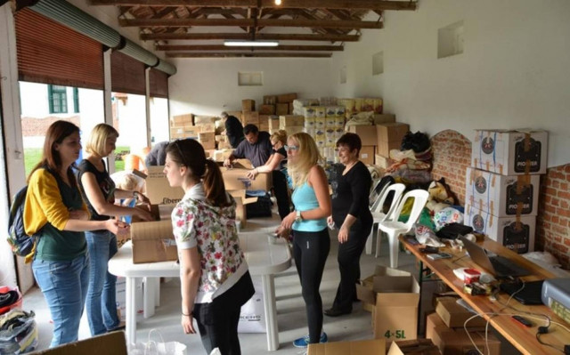 Ρωσία: Πρόθυμη να προσφέρει ανθρωπιστική βοήθεια στην Ουκρανία