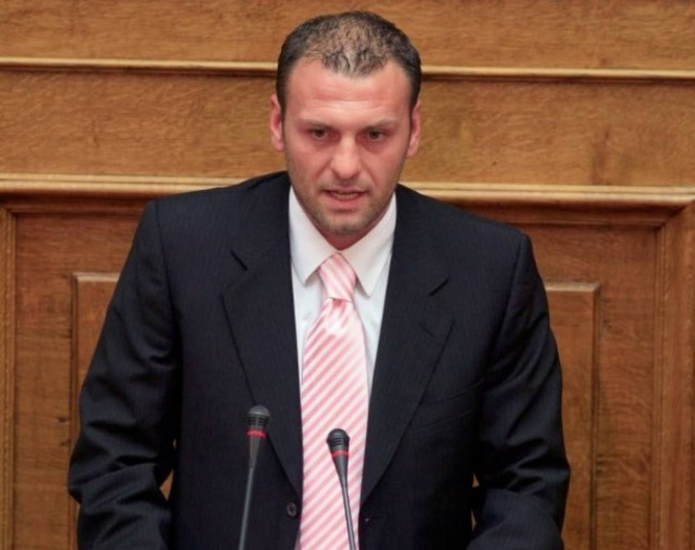 Ο Ανατολάκης στο γραφείο του Αρβανιτόπουλου