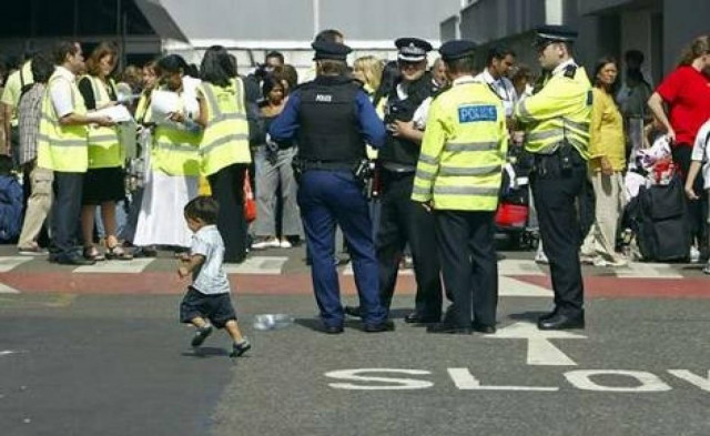 Σύλληψη υπόπτου για τρομοκρατία στο αεροδρόμιο του Χίθροου