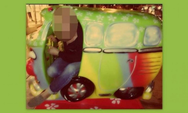 Ποιος πασίγνωστος Έλληνας έγινε και πάλι παιδί;