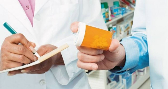 Λαμία: Αρνείται τις κατηγορίες ο γιατρός για τις «ύποπτες» συνταγές