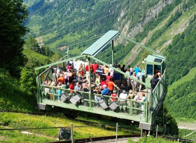 Δείτε το μεγαλύτερο τελεφερίκ στην Ευρώπη (pics)