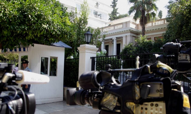 Συνάντηση Σαμαρά- Στουρνάρα στο Μαξίμου