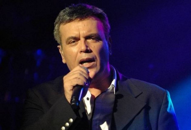 Ο Μανώλης Λιδάκης στο «Λαμπατέρ»