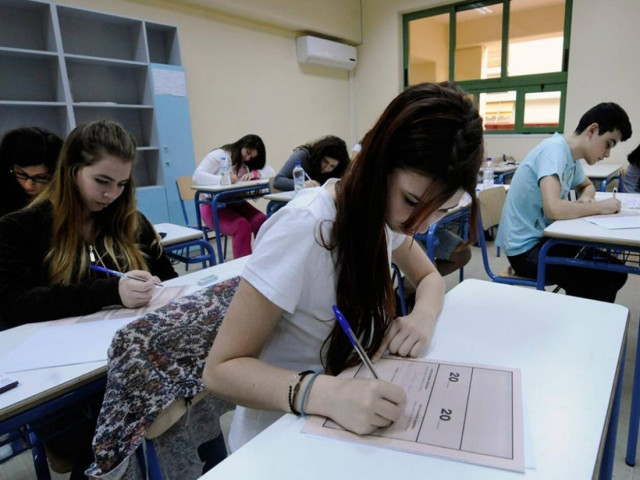 Πανελλήνιες 2014: Με Αρχαία Ελληνικά και Μαθηματικά συνεχίζονται σήμερα οι εξετάσεις