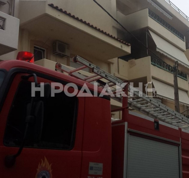 Στις φλόγες διαμέρισμα στην Ρόδο