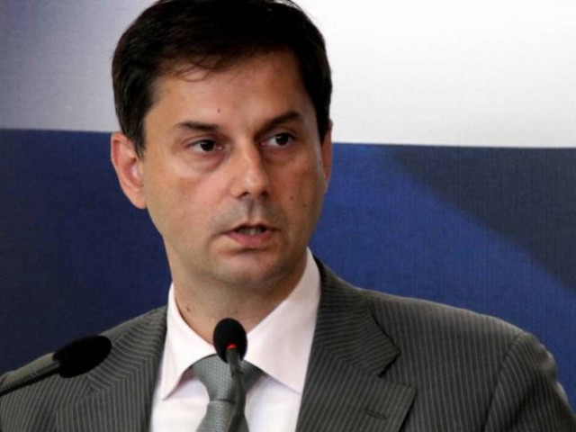 Ακλόνητος ο Χάρης Θεοχάρης