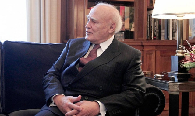 Γενέθλια σήμερα για τον Κάρολο Παπούλια