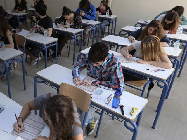 Πανελλήνιες 2014: Συνέχεια σήμερα με τέσσερα κρίσιμα μαθήματα κατεύθυνσης