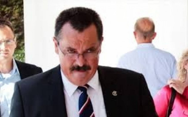 Χρ. Παππάς: Ανέβηκε στο βήμα της Βουλής με «ονόματα» πρωταγωνιστών σκανδάλων