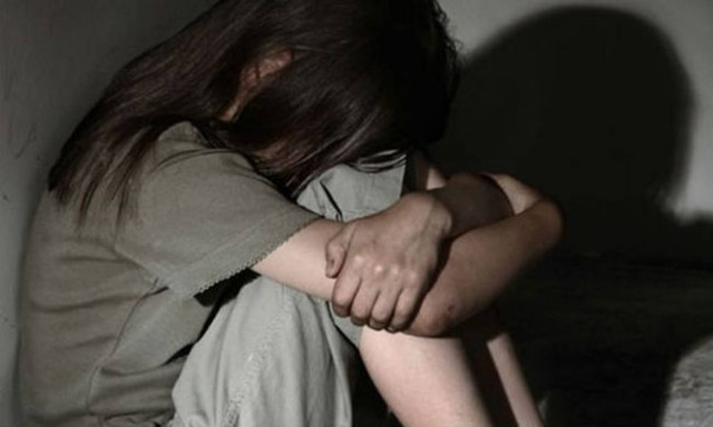 Χανιά: Καταγγελία 15χρονης για αποπλάνηση και επετεία από 18χρονο ομοεθνή της