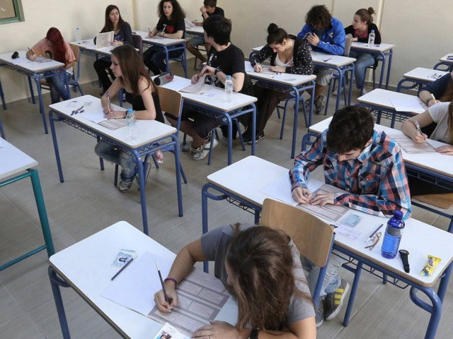 Πανελλαδικές 2014: Σε μαθήματα κατεύθυνσης εξετάζονται αύριο οι υποψήφιοι