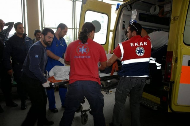 Σοβαρό τροχαίο με τρεις τραυματίες στην Εύβοια