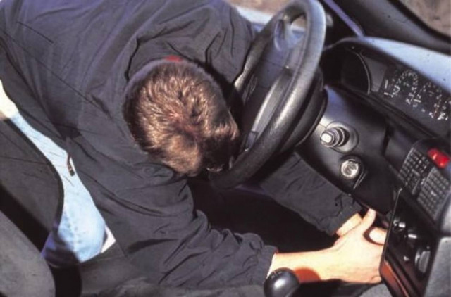 Φωκίδα: 15χρονος έκλεψε αυτοκίνητο για να πάει βόλτα!