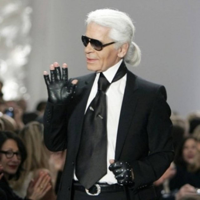 Ποιος τόλμησε να μηνύσει τον Karl Lagerfeld;