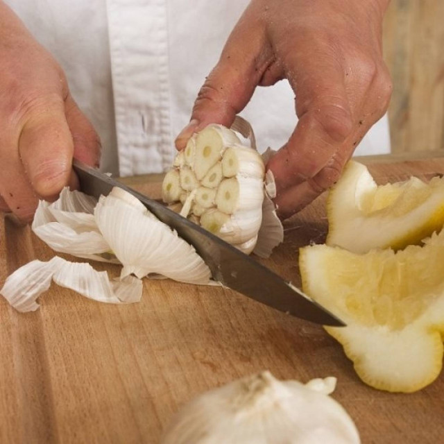 Σκόρδο Vs Καθαρά χέρια σημειώσατε 2