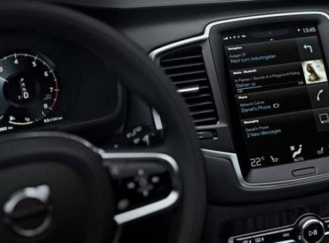 Νέο VOLVO XC90: SENSUS και APPLE CAR PLAY