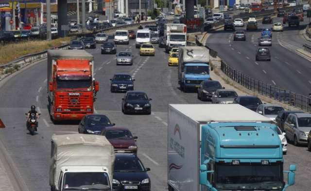 Μειωμένη κατά 30% η έξοδος για το τριήμερο του Αγίου Πνεύματος