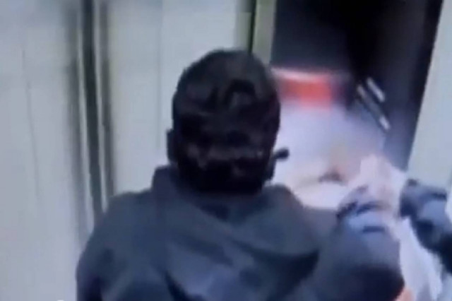 Εφιαλτικό βίντεο: Ασανσέρ παθαίνει βλάβη και ανεβαίνει ορόφους με ταχύτητα