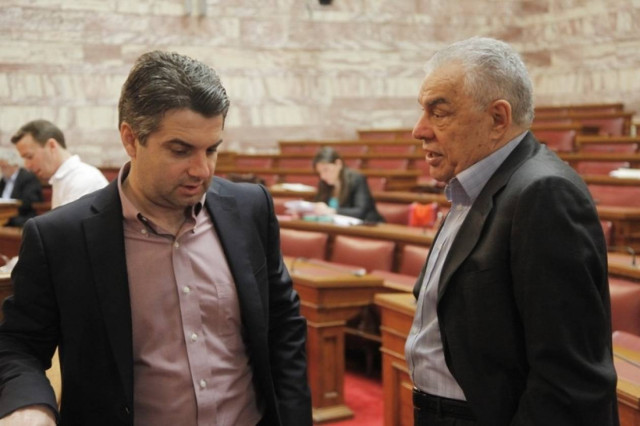 Ανασχηματισμός: «Μέσα» ο Γιακουμάτος, «έξω» ο Σκορδάς