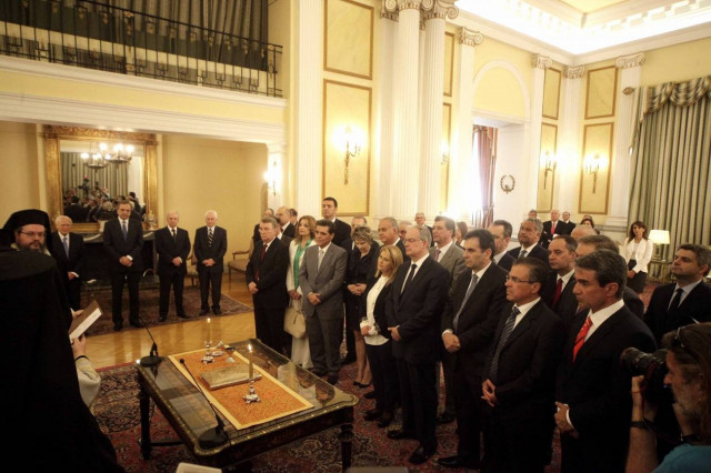 Ορκίστηκε η νέα κυβέρνηση