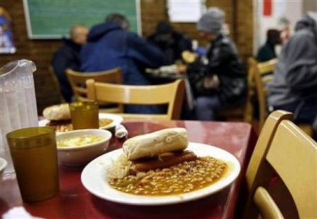 Χιλιάδες αιτήσεις για ένα πιάτο φαγητό στην Ελλάδα του 2014