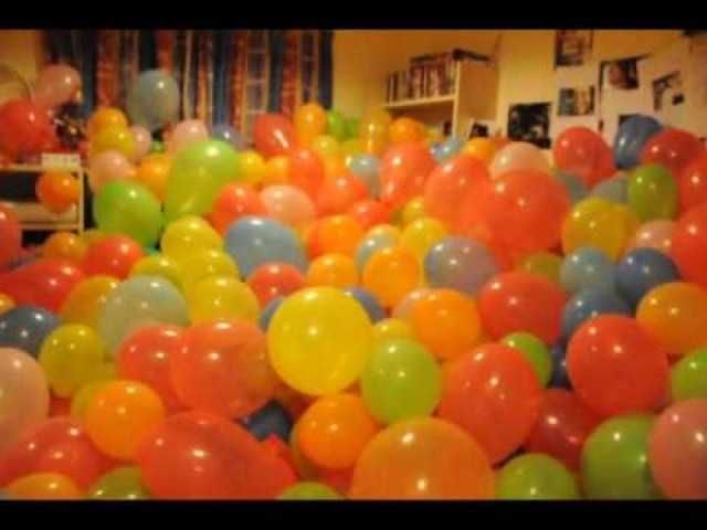 Χοντρή φάρσα: Γύρισε σπίτι και... δείτε τι του έκαναν! (vid)