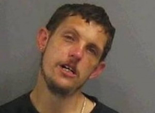 Τον έπιασαν ξανά να κάνει σεξ με...