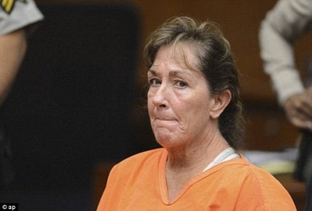 Οδηγούσε με έναν ετοιμοθάνατο κολλημένο στο παρμπρίζ!