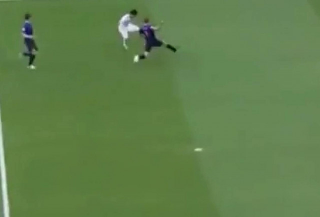 Παγκόσμιο Κύπελλο 2014: Το αστείο πέναλτι υπέρ της Ισπανίας (vid)