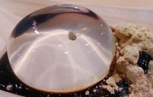 Τι άλλο θα κάνουν αυτοί οι Ιάπωνες - Δημιούργησαν διάφανο κέικ (pics)