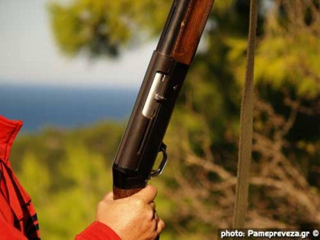 Ηγουμενίτσα: Η μπαλοθιά στον… βρόντο του «έβαλε» χειροπέδες