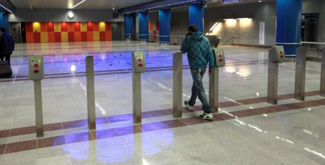 Ανακοινώνονται μειώσεις στα εισιτήρια των μέσων μαζικής μεταφοράς