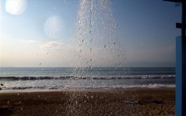 Ζέστη, σκόνη και σποραδικές βροχές στα βόρεια