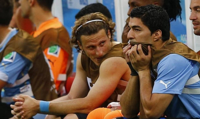 Παγκόσμιο Κύπελλο Ποδοσφαίρου 2014: «Γυαλίζει» το μάτι των Φορλάν και Σουάρες