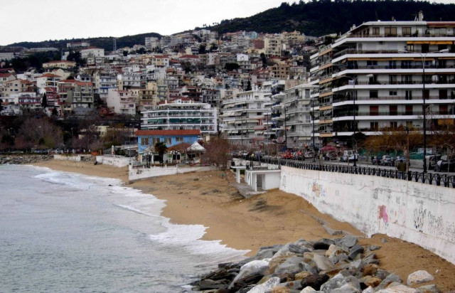 Καβάλα: Πνίγηκε 70χρονη στην παραλία της Ραψάνης