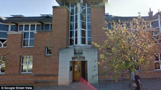 Πέθανε από το... κινέζικο φαγητό! (pics)