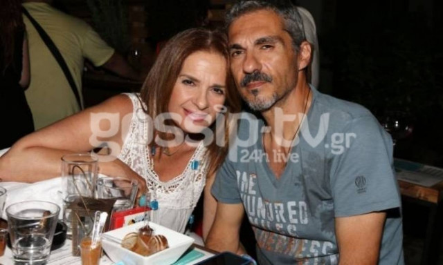Πέγκυ Σταθακοπούλου: Βραδινή έξοδος με τον σύζυγό της